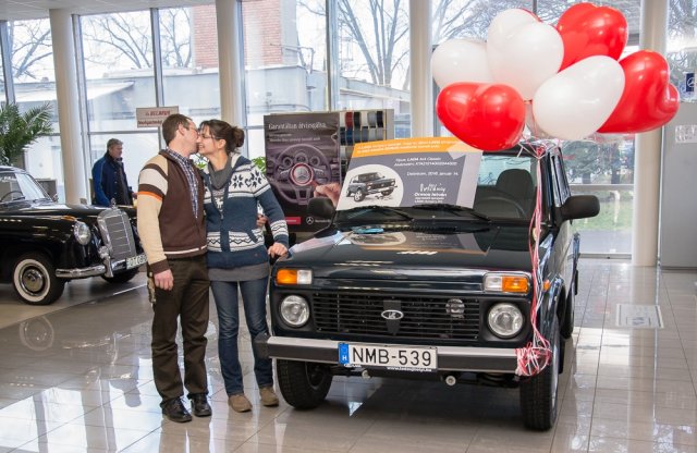 Decemberben újraindult a Lada értékesítése, már át is adták az első autót