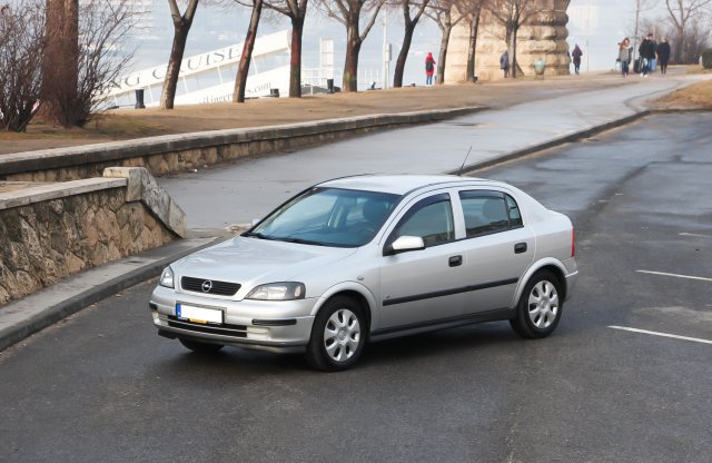 Használtteszt: Opel Astra Classic II 1.4 16V Optima 2, 2007