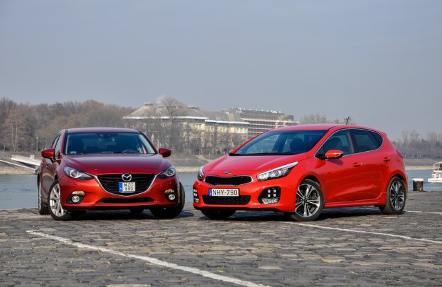 Összehasonlító teszt: Kia cee'd 1.0 T-GDI GT-Line vs. Mazda3 G120 Revolution