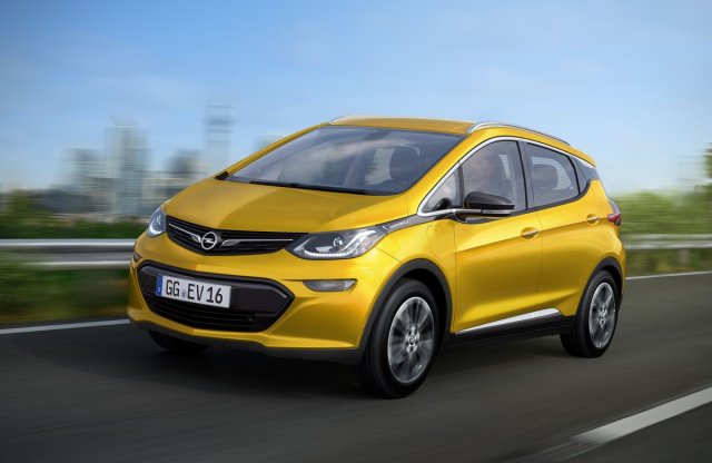 Új villanyautót gurít a Genfi Autószalonra az Opel - jön az Ampera-e