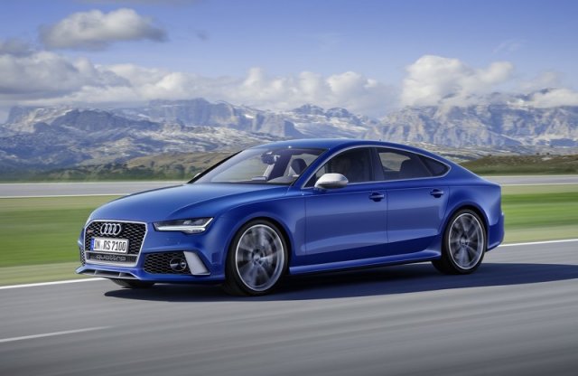 Vicces reklámmal promózzák az Audi RS7 Performance-t