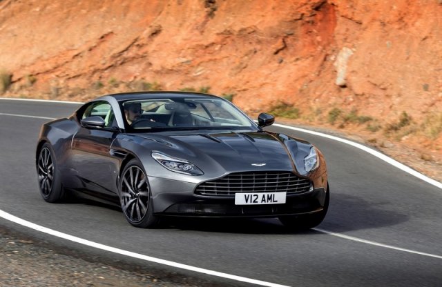 Az Aston Martin Genfben bemutatta legújabb modelljét, a DB11-est