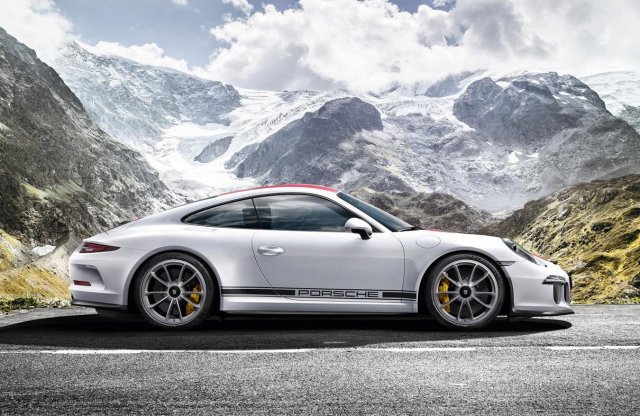A Porsche rekordévet zárt, így a dolgozóknak adott idei prémium is rekord nagyságú