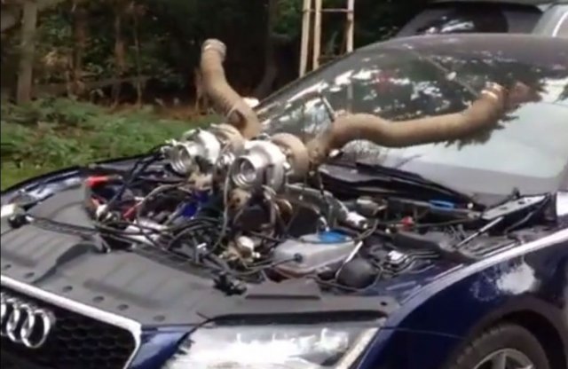 Agancsként díszeleg a dupla turbó az Audi RS7 orrán