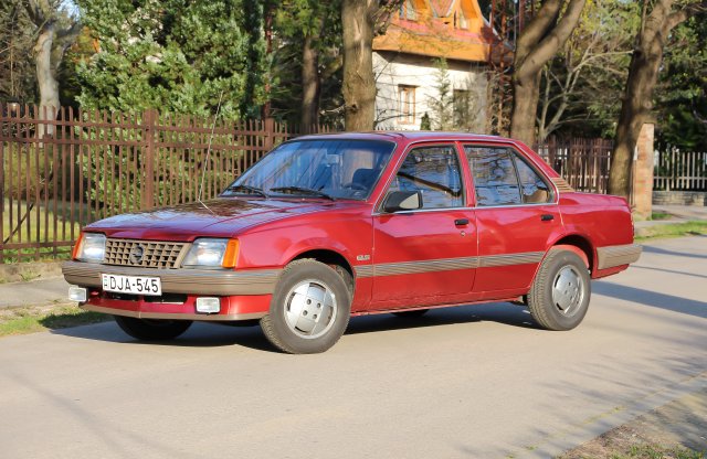 Családi emlék: Opel Ascona 1.3 S GLS, 1984