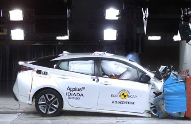 Euro NCAP törésteszt: a Suzuki Baleno és a Toyota Prius vizsgázott