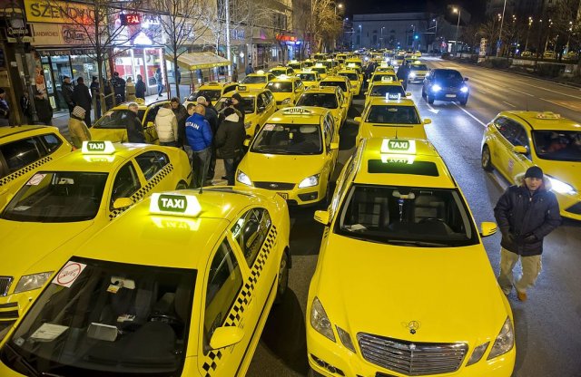 A januárinál nagyobb, de békésebbnek ígérkező taxis tüntetés közeleg