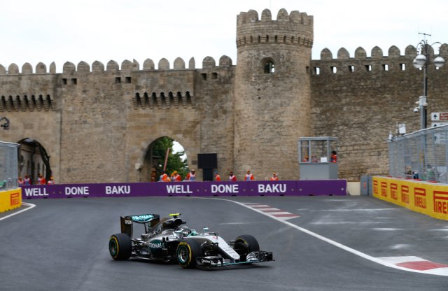 Forma-1, Európa Nagydíj: Rosberg rajt-cél győzelmet aratott