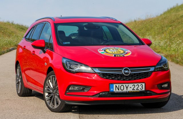 Opel Astra ST 1.6 Turbo teszt