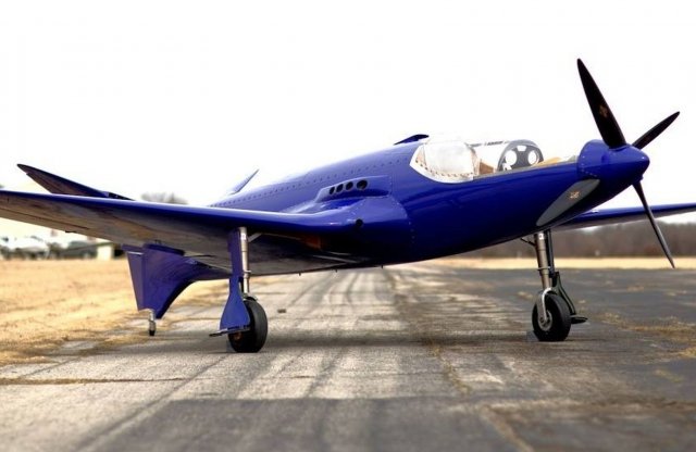 Lezuhant Bugatti egyetlen repülőgépének replikája