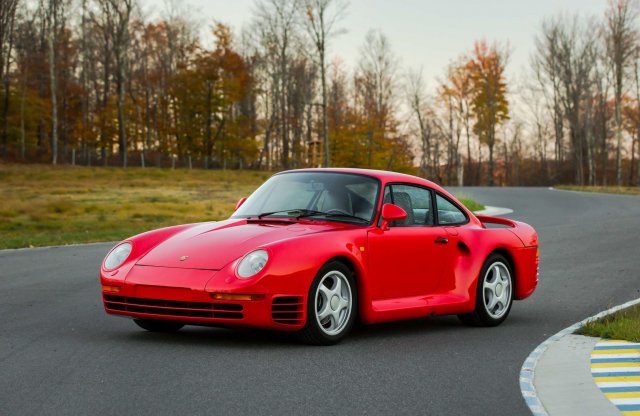 Akár 1,3 millió dollárért is elkelhet egy Porsche 959