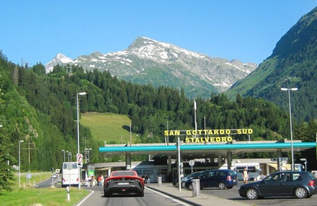 Egy töltő erejéig Svájc beelőzte a Teslát