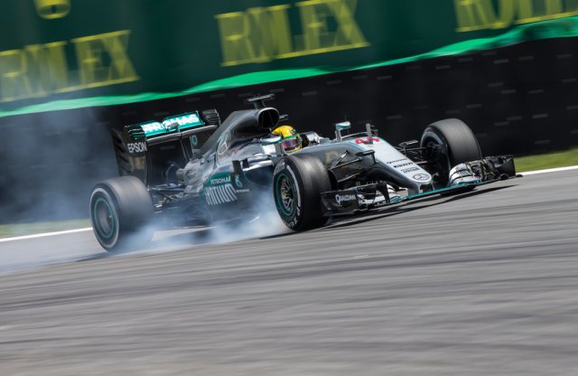F1, Brazil Nagydíj - Hamilton nyert, de Rosberg vezet