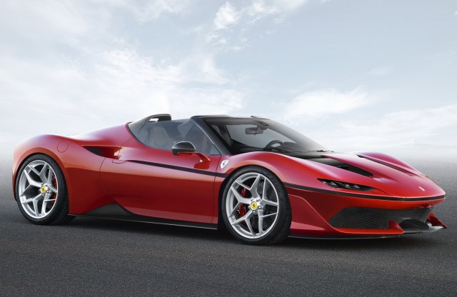 A Ferrari japán piaci megjelenésének 50. évfordulójára készült a J50