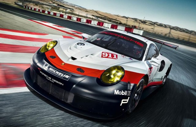 Teljesen új a Porsche 911 RSR