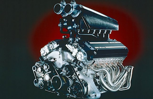 Közösen fejleszt motort a BMW és a McLaren