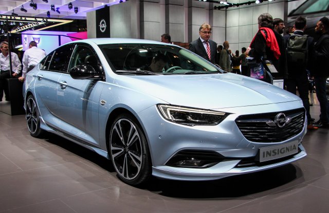 Genfben mutatta magát először élőben az új Opel Insignia, slágergyanús