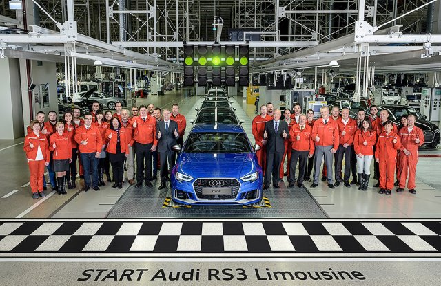 Újabb modell gyártását kezdte meg a győri Audi gyár, a 400 lóerős RS3 szedánét