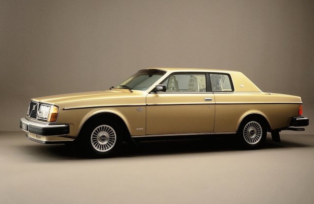 1977 tavaszán mutatkozott be a Volvo 262C, a svédek nagy kupéja