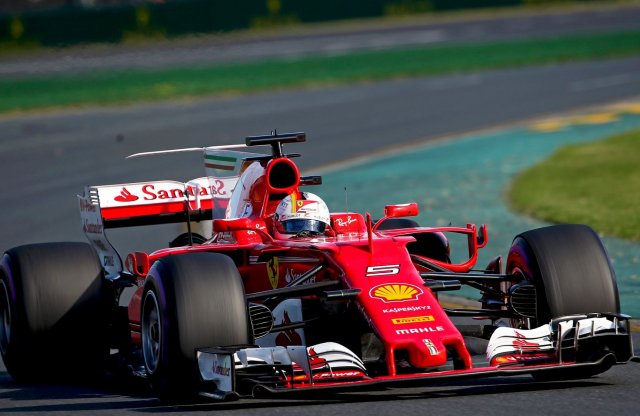 Vettel második helyről indulva nyerte meg a Forma-1 idei első versenyét