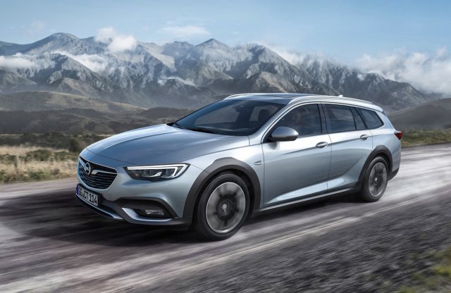 Favágó stílusban is jól mutat az új Opel Insignia, 2 centit emeltek a futóművén