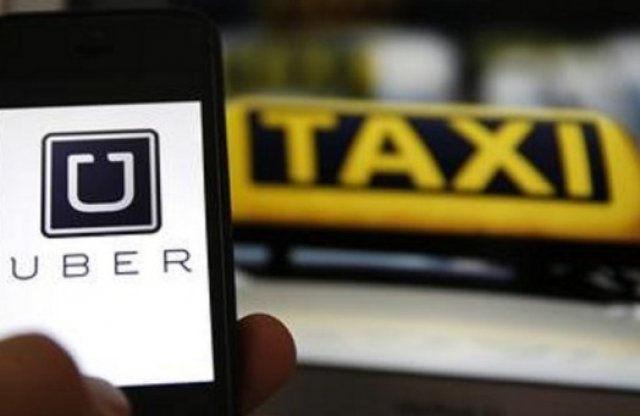 Sárgulhatnak az Uber autói, csak taxiként dolgozhatnak tovább