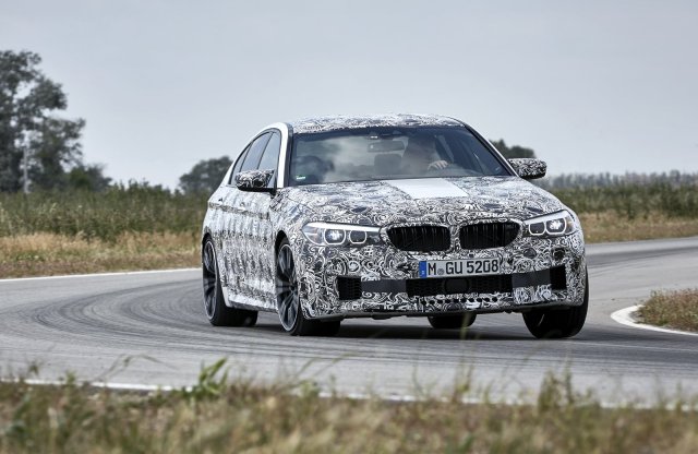 Minden eddiginél gyorsabb és keményebb BMW M5 érkezik