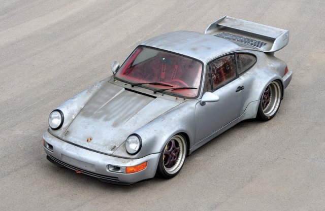 Meghirdettek egy 10 kilométert futott Porsche 911 RSR-t, több száz milliót érhet