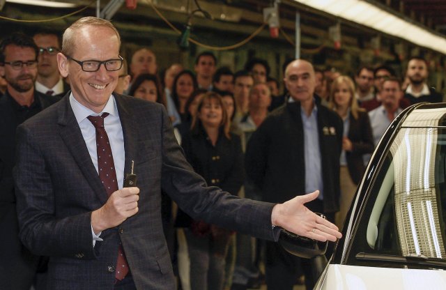 Karl-Thomas Neumann otthagyja az Opel vezérigazgatói székét a tulajdonosváltás után