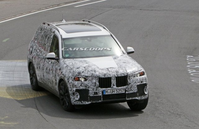 2018 év végén érkezik a BMW új SUV-ja, az X7