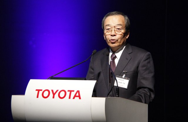 Odébb még a villanyautók térnyerése - mondja a Toyota elnöke