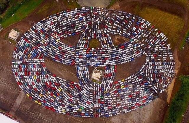 Costa Ricán a Toyota importőre ünnepelt, és szervezett rekord méretű bulit