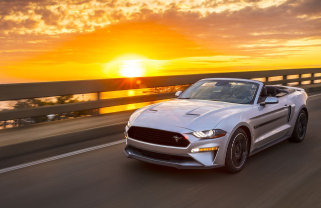 California Special néven mutatták be a Mustang új változatát
