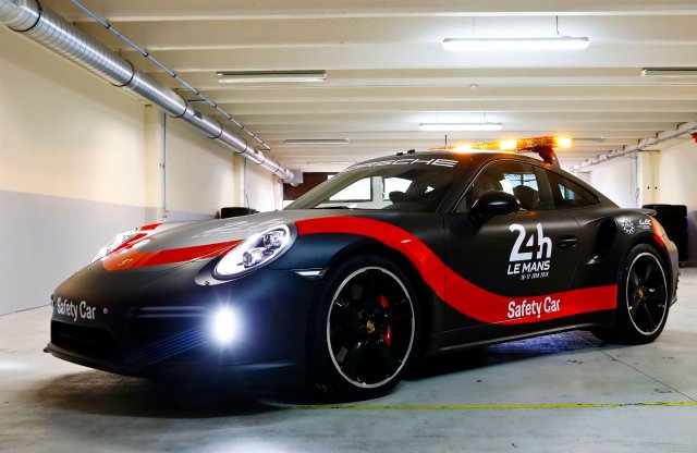 A Porsche szállítja a biztonsági autókat a WEC számára