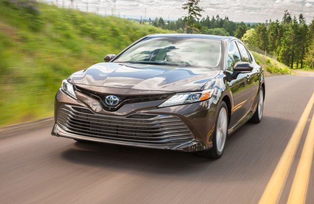 Gyorsítaná a Toyota a V2V technológia fejlesztését