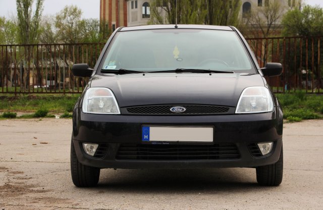 Ford Fiesta 1.3, 2003 - használtteszt