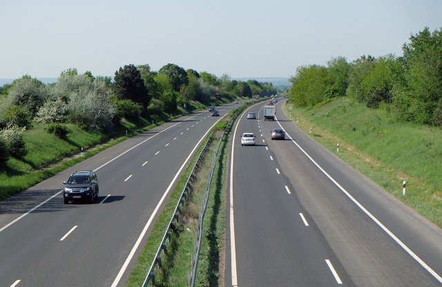 Hasznos tippek az M7-es autópálya használatához a nyári hónapokra