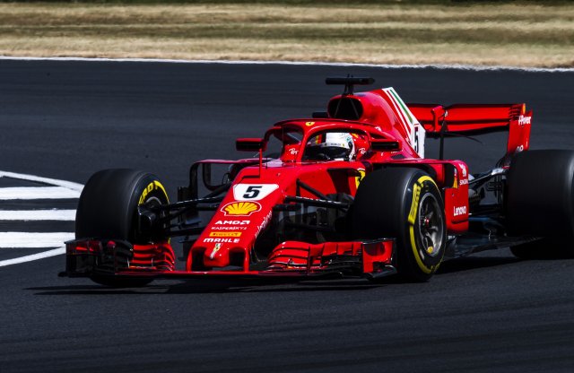 F1, Brit Nagydíj: Hamilton hazai pályáján Vettel nyert