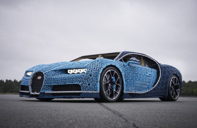 Életnagyságú, működőképes Bugatti. Ezt egyszerűen látnod kell!