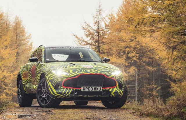 Mutatjuk az első fotókat az Aston Martin készülő SUV-járól!