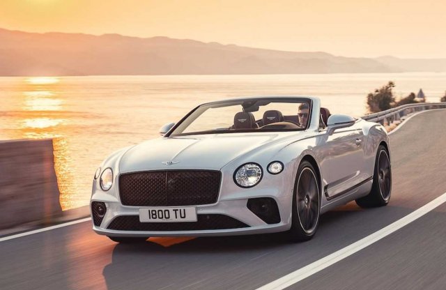 Tisztességes lóerőgyár, mégis pompás kabrió az új Bentley Continental