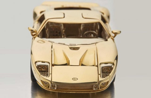 Kétféle aranyból építették ezt a nem mindennapi Ford GT-t