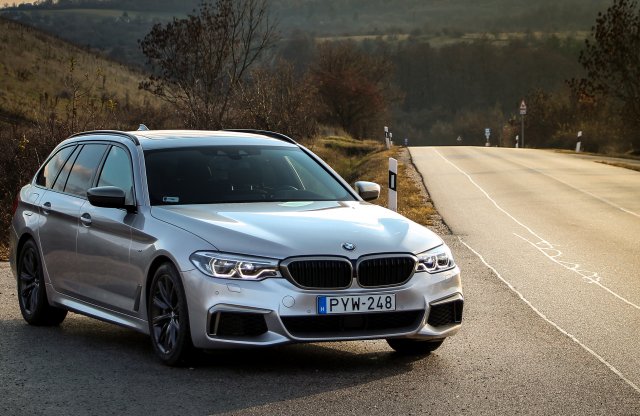 Családi úthenger - BMW M550d xDrive Touring teszt