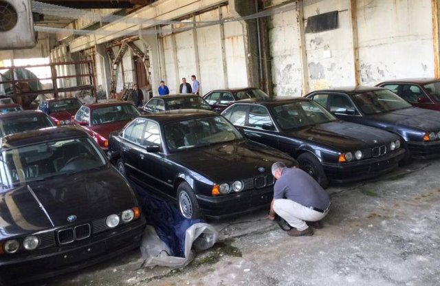 Páratlan találat, 25 évet pihent egy marék zsír új E34-es 5-ös BMW Bulgáriában