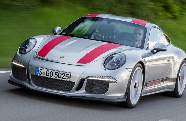 A Porsche néhány modelljét hatalmas haszonnal lehetett továbbadni, ennek hamarosan vége lehet