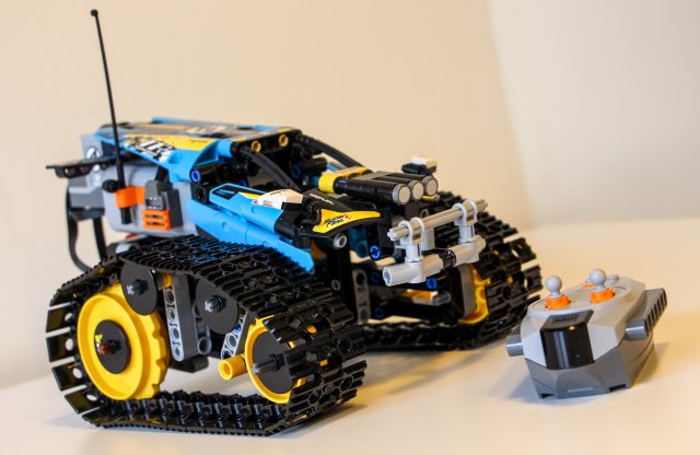 Kétféleképpen építhető nagyon gyors járgány a Lego Technic új készletéből