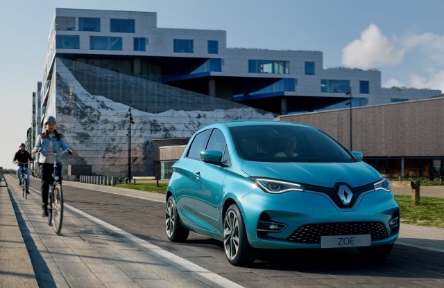 Hét év után új generációval jelentkezik a Renault Zoe