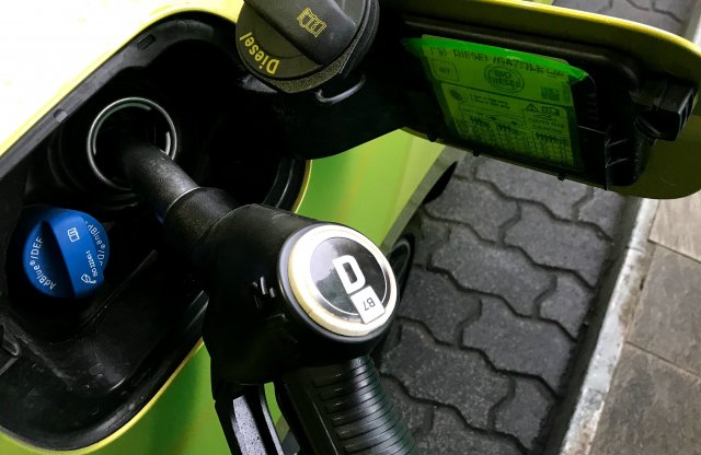 Egy hét alatt kétszer emelkedik az üzemanyag-ár. Mit szóltok hozzá?