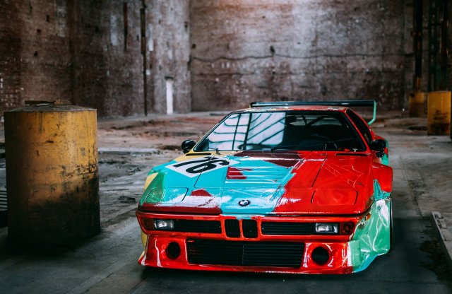 Andy Warhol fél óra alatt pingálta ki ezt a BMW M1-et
