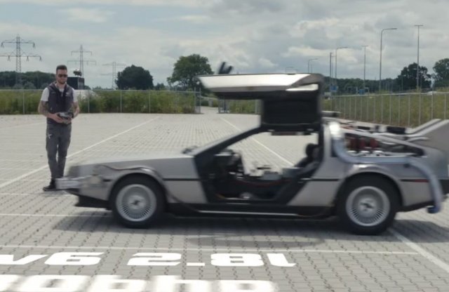 Csíped a Vissza a jövőbe filmeket? Most mutatunk egy távirányítású DeLoreant